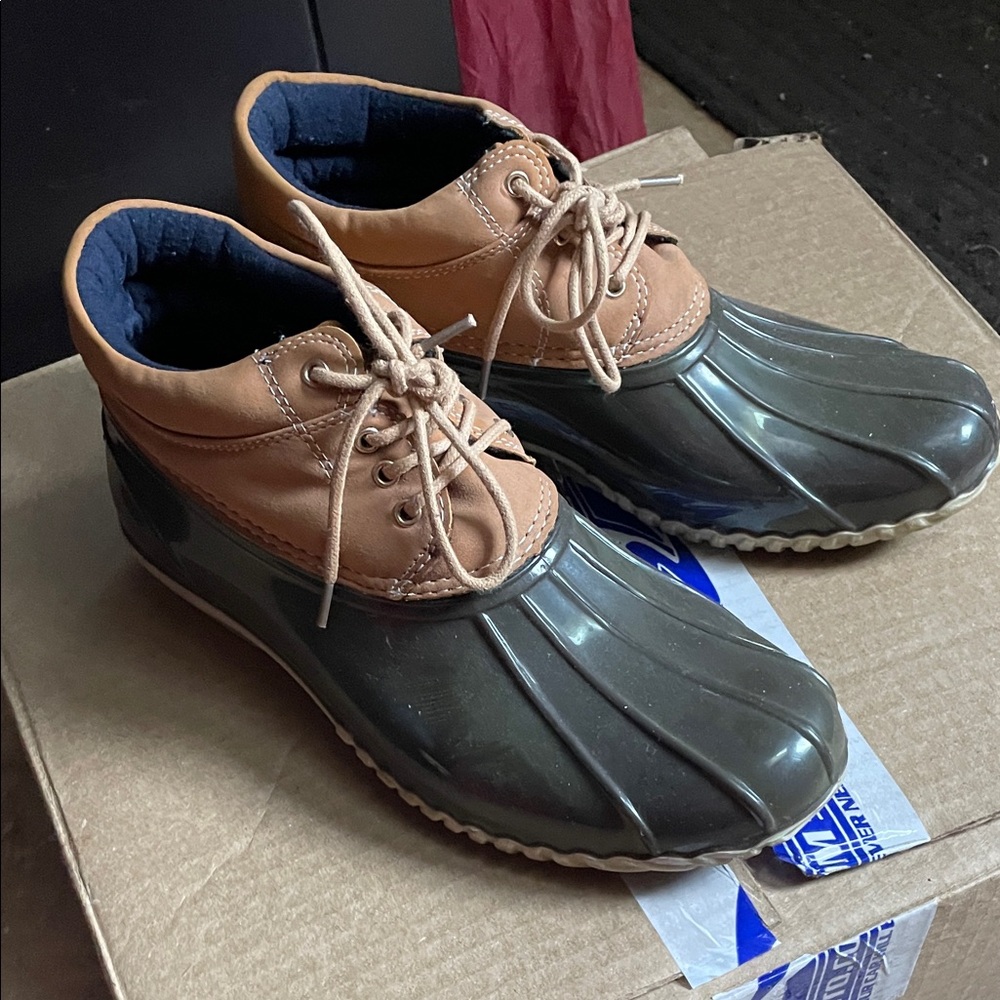 Tommy Hilfiger Men's Brown and Black Rain Boots